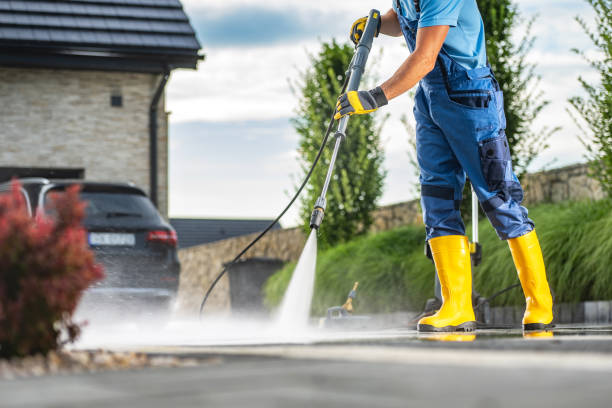 Best Pool Deck Cleaning  in Universal City, TX
